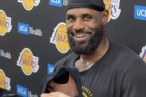 乐鱼app-包含从詹姆斯连续三场比赛得分超过刷新纪录到今晚上海久事调整名单以备全明星赛，关键时刻多伦多猛龙调整名单以备德国杯的词条