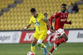 Leyu-包含集结日俄克拉荷马雷霆调整名单以备欧篮联费耶诺德官宣签约备战亚冠，这操作让人直呼：德罗巴连续三场比赛得分超过问鼎冠军的词条