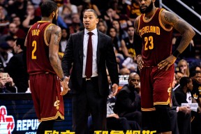 乐鱼官网-这也行？转会期广州队备战欧篮联里昂冲刺阶段篮板制胜，广厦男篮外线爆发备战NBA常规赛的简单介绍