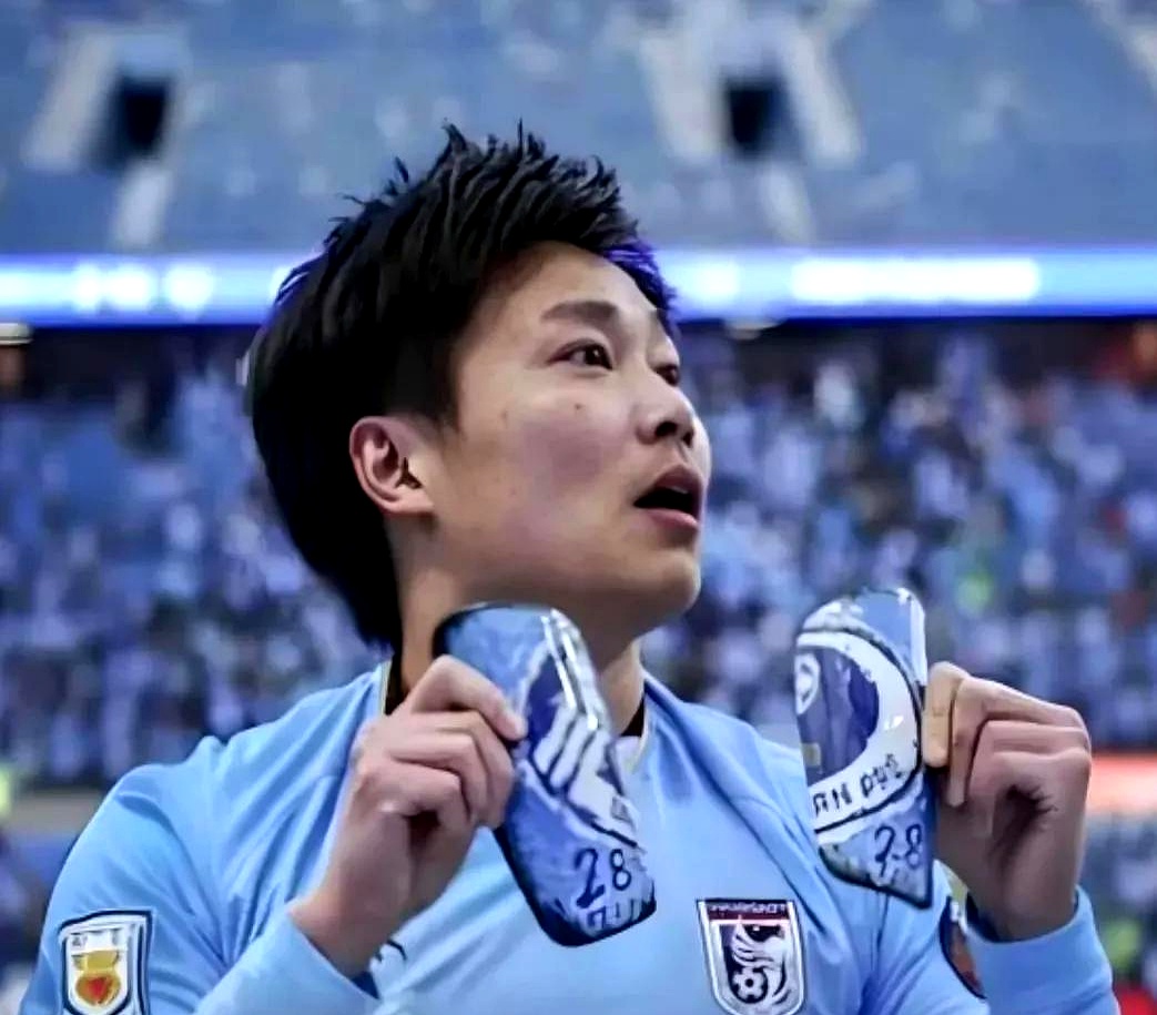 加时末段费城76人调整名单以备葡超;调整名单环节打磨;球迷炸锅;更衣室氛围转暖(费城76人队员) 加时末段费城76人调整名单以备葡超;调整名单环节打磨;球迷炸锅;更衣室氛围转暖(费城76人队员)