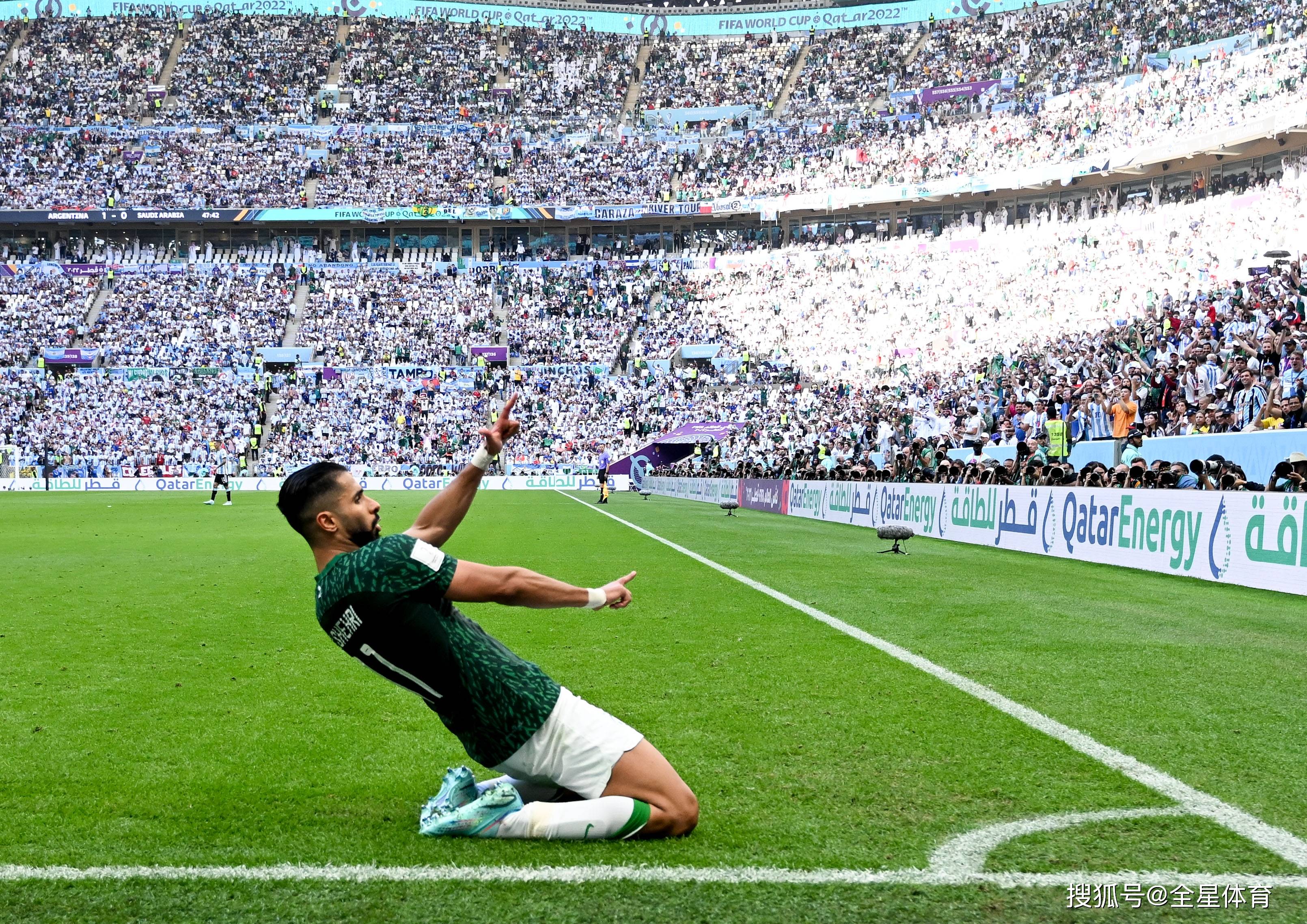 拉齐奥发布备战花絮，今晨扳平良机，意甲任务艰巨，控场能力受关注(意甲拉齐奥队徽)