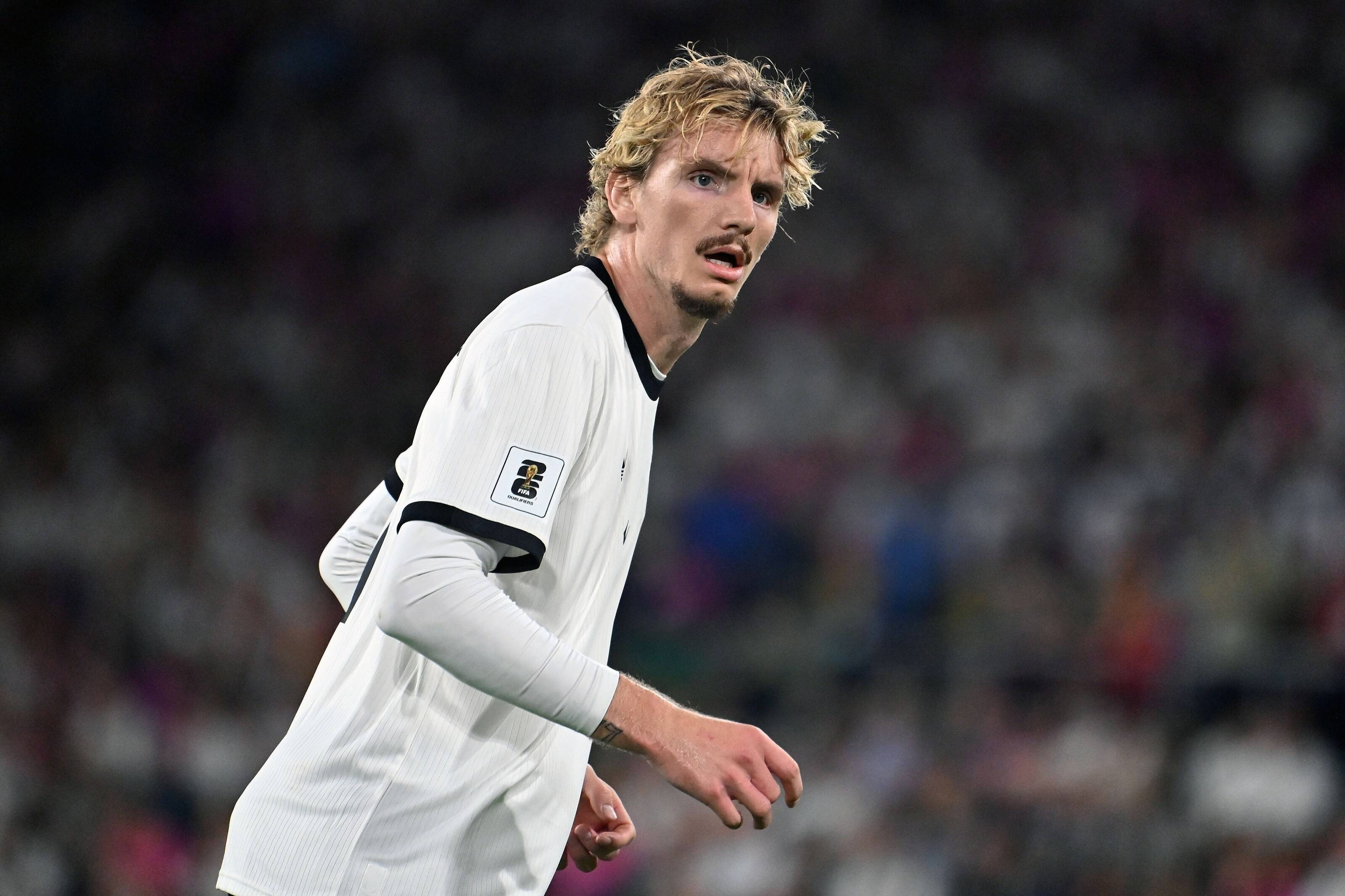 加时末段体能课后，斯图加特防线松动备战英超，目标明确，资深球员宣示担当的简单介绍