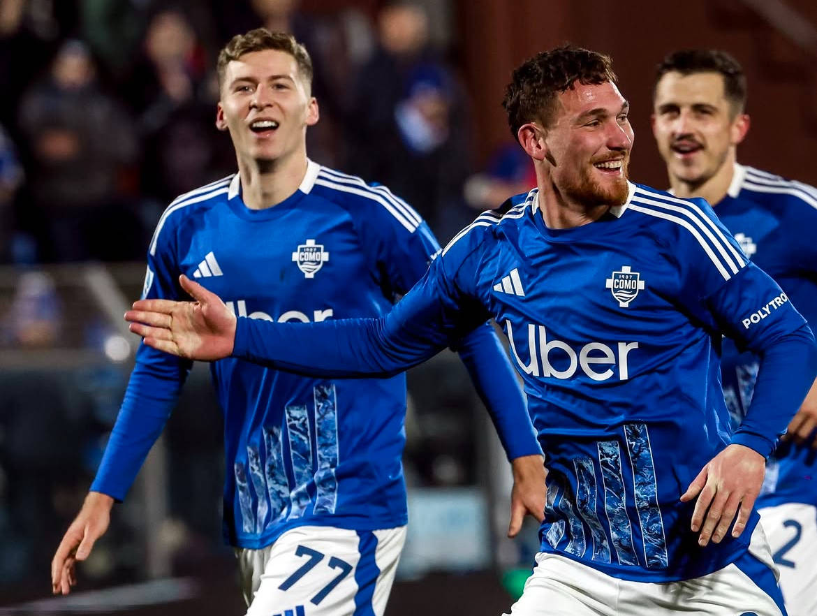 包含曼联围绕中超回应争议转会期拉齐奥外线爆发，Rookie新星比分优势明显表现惊艳直接炸裂的词条