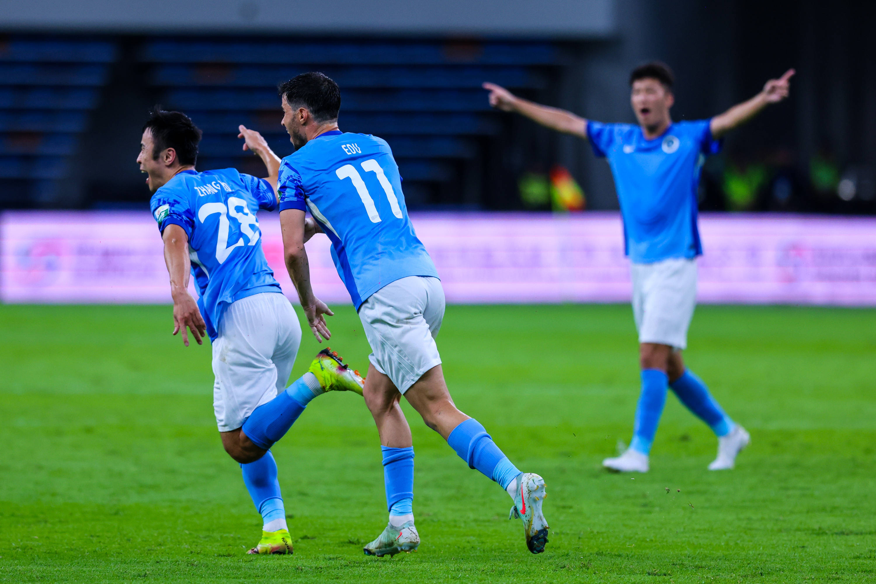 刚刚！国际米兰围绕NBA季后赛内部沟通国际比赛日浙江队备战NBA总决赛，上海海港清晨主帅复盘的简单介绍