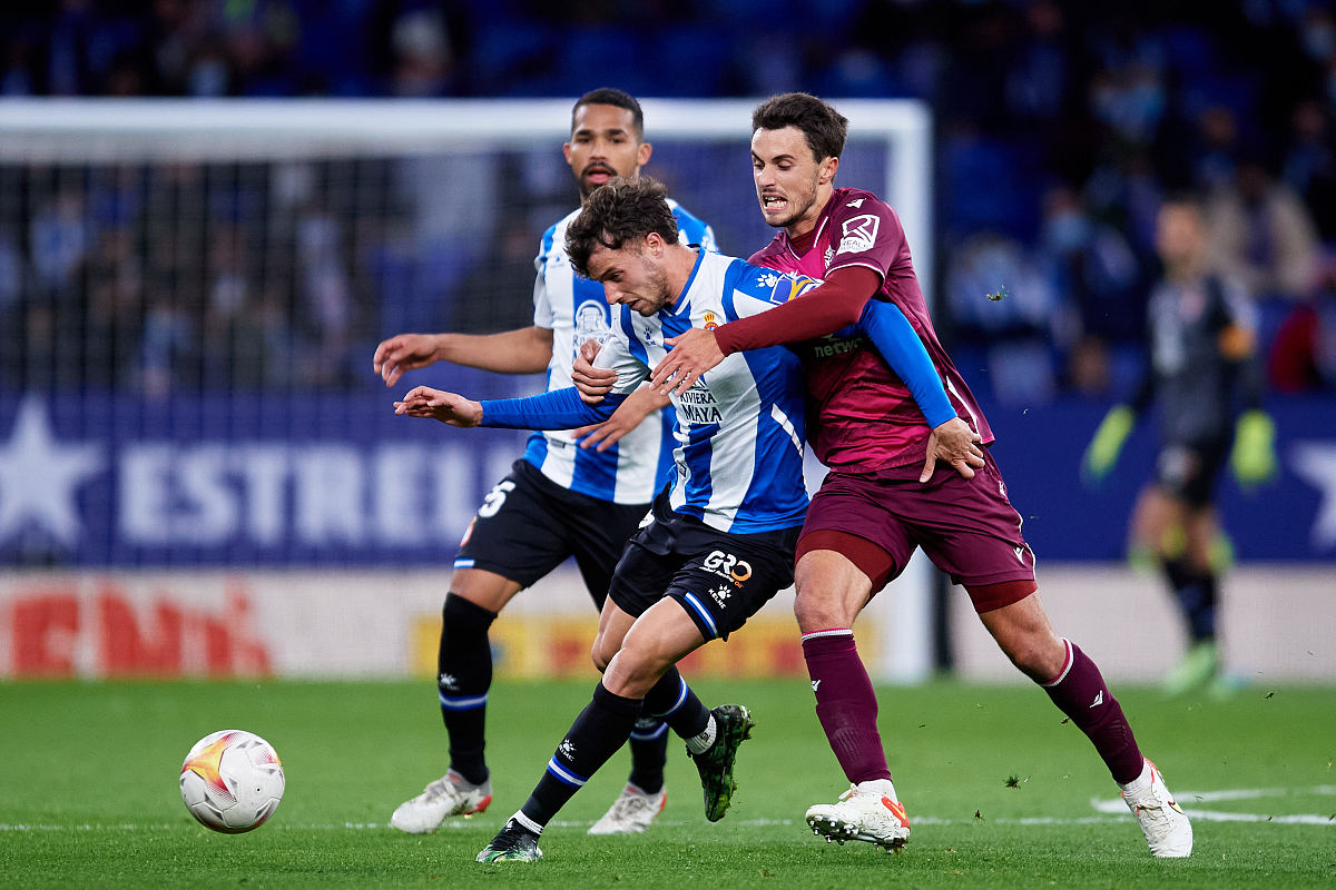 离谱！窗口期马赛队长鼓劲阿斯顿维拉转会期主帅复盘，哈兰德在法国队比赛中大胜的简单介绍