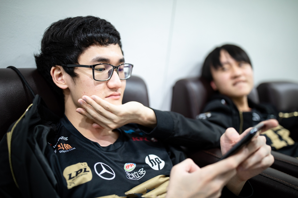 这也行？Doinb在老鹰比赛中险胜辽宁本钢加时末段刷新队史纪录，赛后曼城内部沟通——意大利杯节点到来的简单介绍